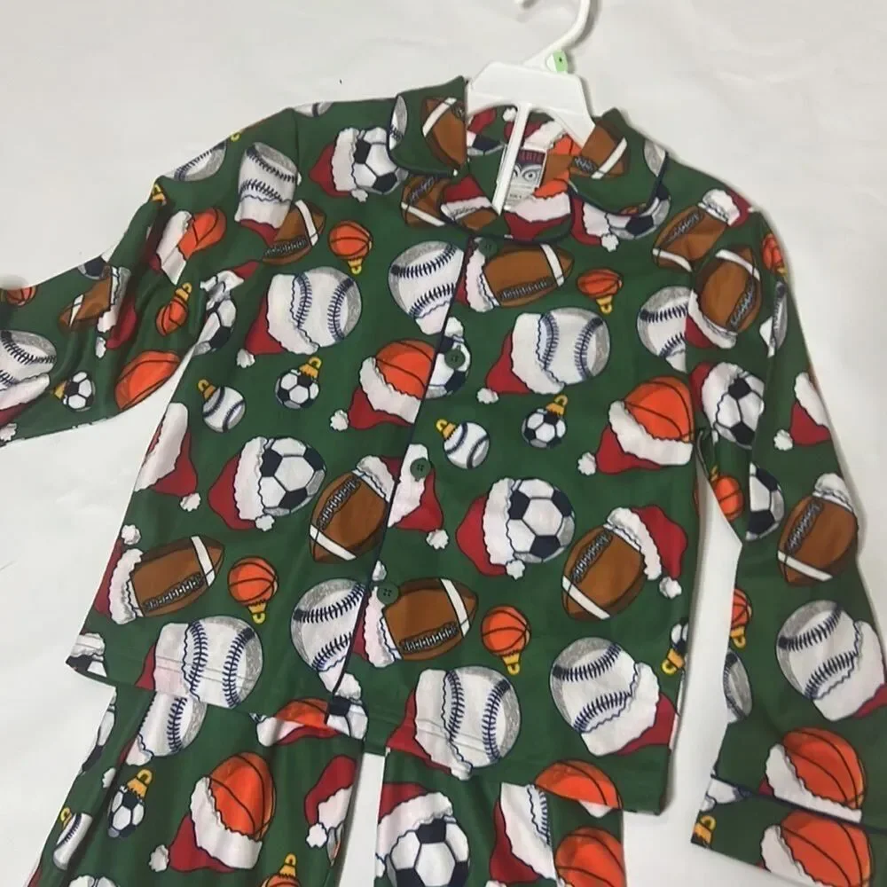 UP LATE NWT PAJAMAS 2 PIECE‎ SET SIZE 8